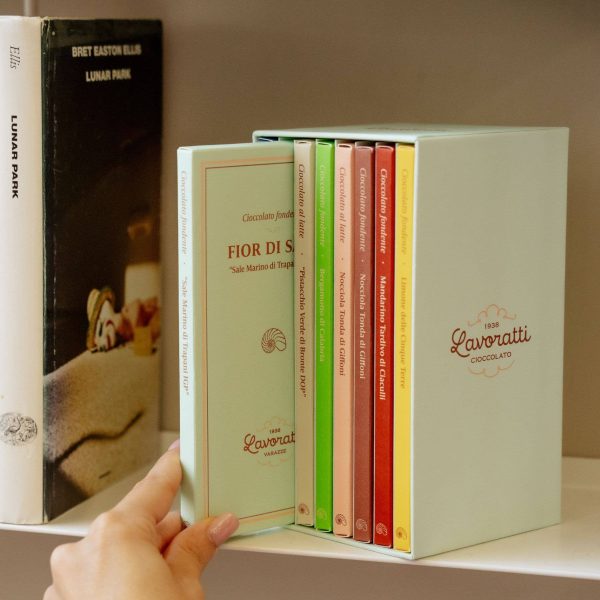 La bibliothèque Lavoratti, boîte de bibliothèque en chocolat